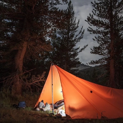 Żarówka awaryjna LED E27 A70 4,5h 9W 720lm 4000K  VT-509